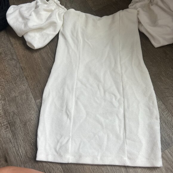 FREE PEOPLE Beach White Bubbly Puff Sleeve Off The Shoulder Mini Dress S - Picture 9 of 13